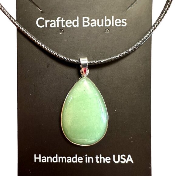 Green Aventurine Necklace Pendant in Silver Bezel Setting - Picture 3 of 10